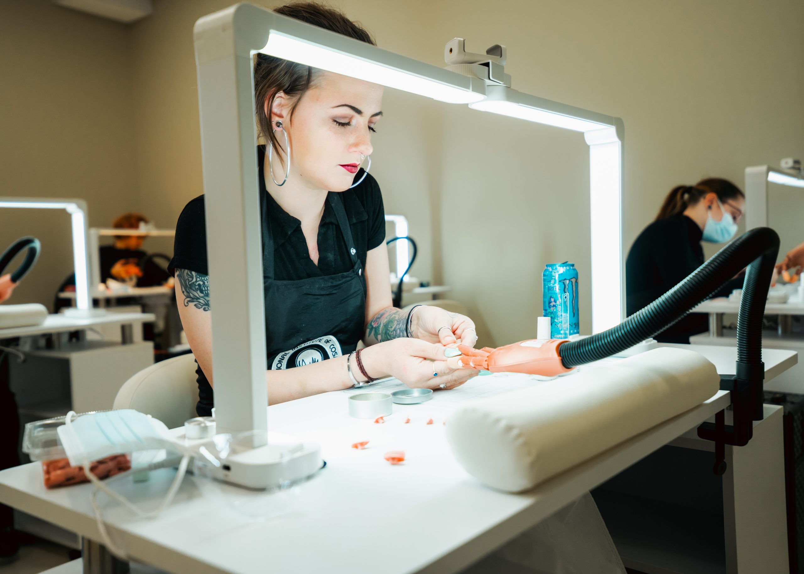 Nail Technology Icon